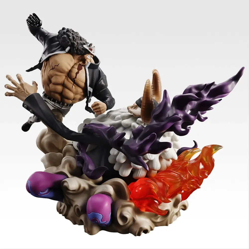 Figurine One Piece - Bartholomew Kuma VS Saint Jay Garcia Saturn Revible Moment Ichiban Kuji Egghead Burst Of Energy Last One - Bandai Flo'Kaze