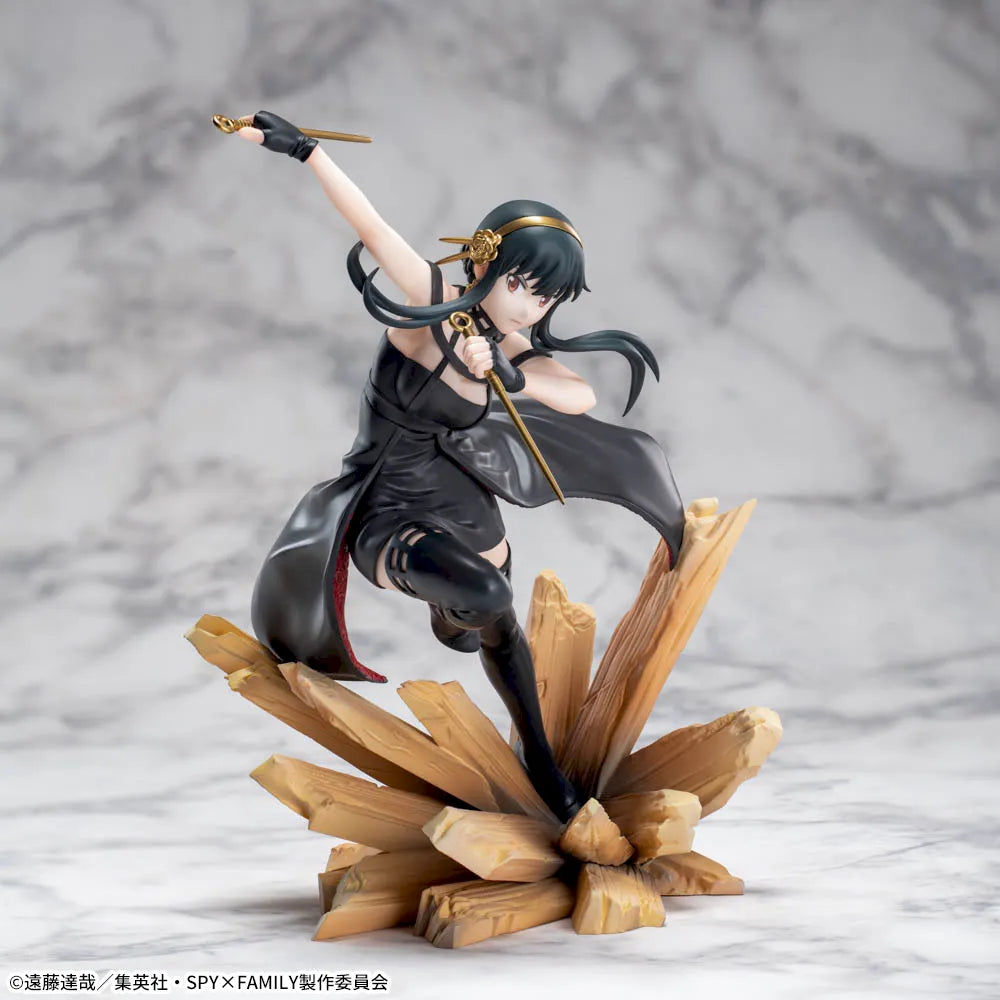 Figurine Spy X Family - Yor Forger Luminasta Sleeping Beauty Mission Extend Ver. - SEGA