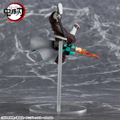 Figurine Demon Slayer - Tanjiro Kamado Luminasta Hinokami Kagura - SEGA Flo'Kaze