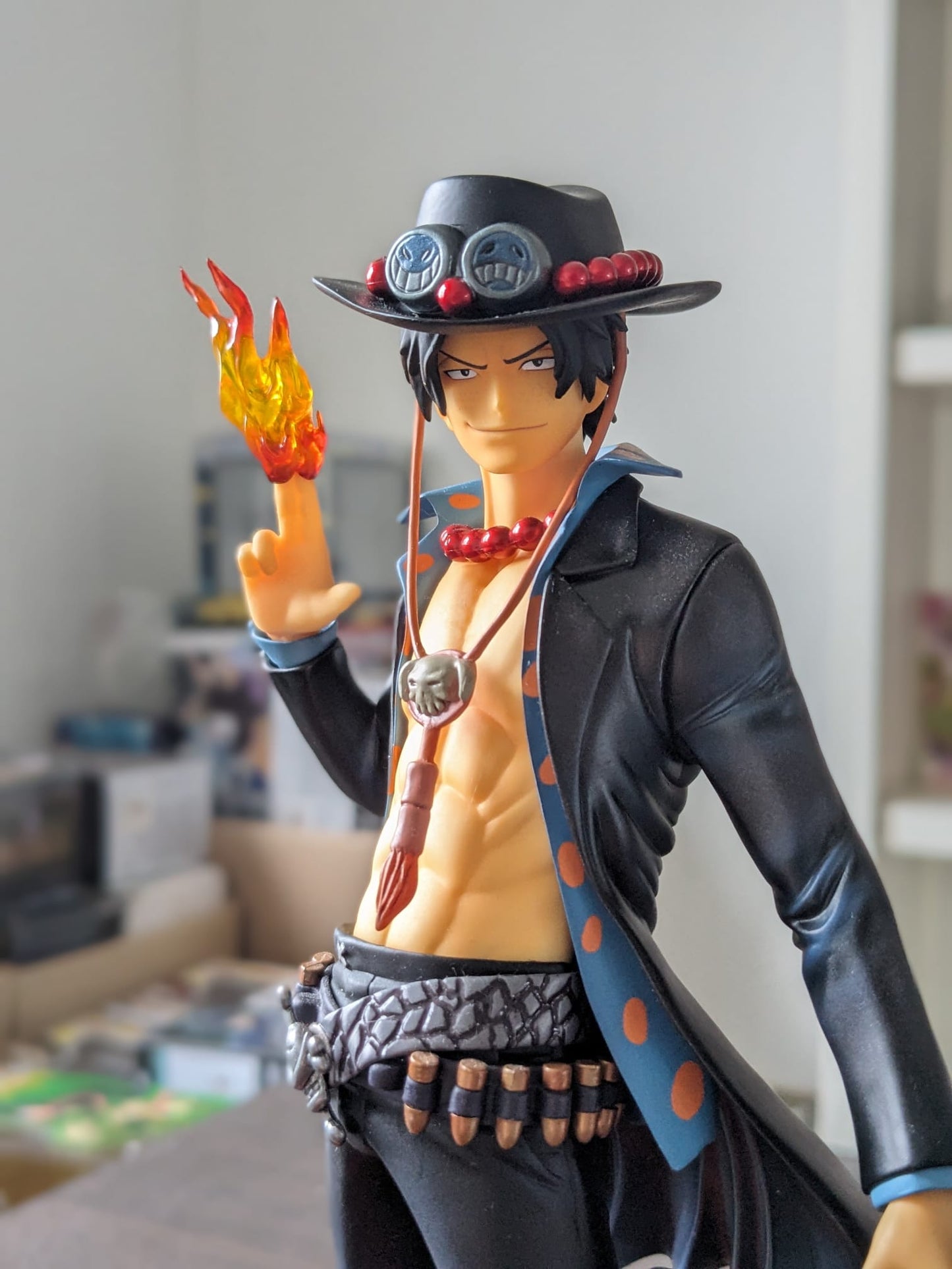 FIGURINE OCCASION ONE PIECE - PORTGAS.D ACE PORTRAIT OF PIRATES STRONG WORLD EDITION - MEGAHOUSE - Flo'Kaze