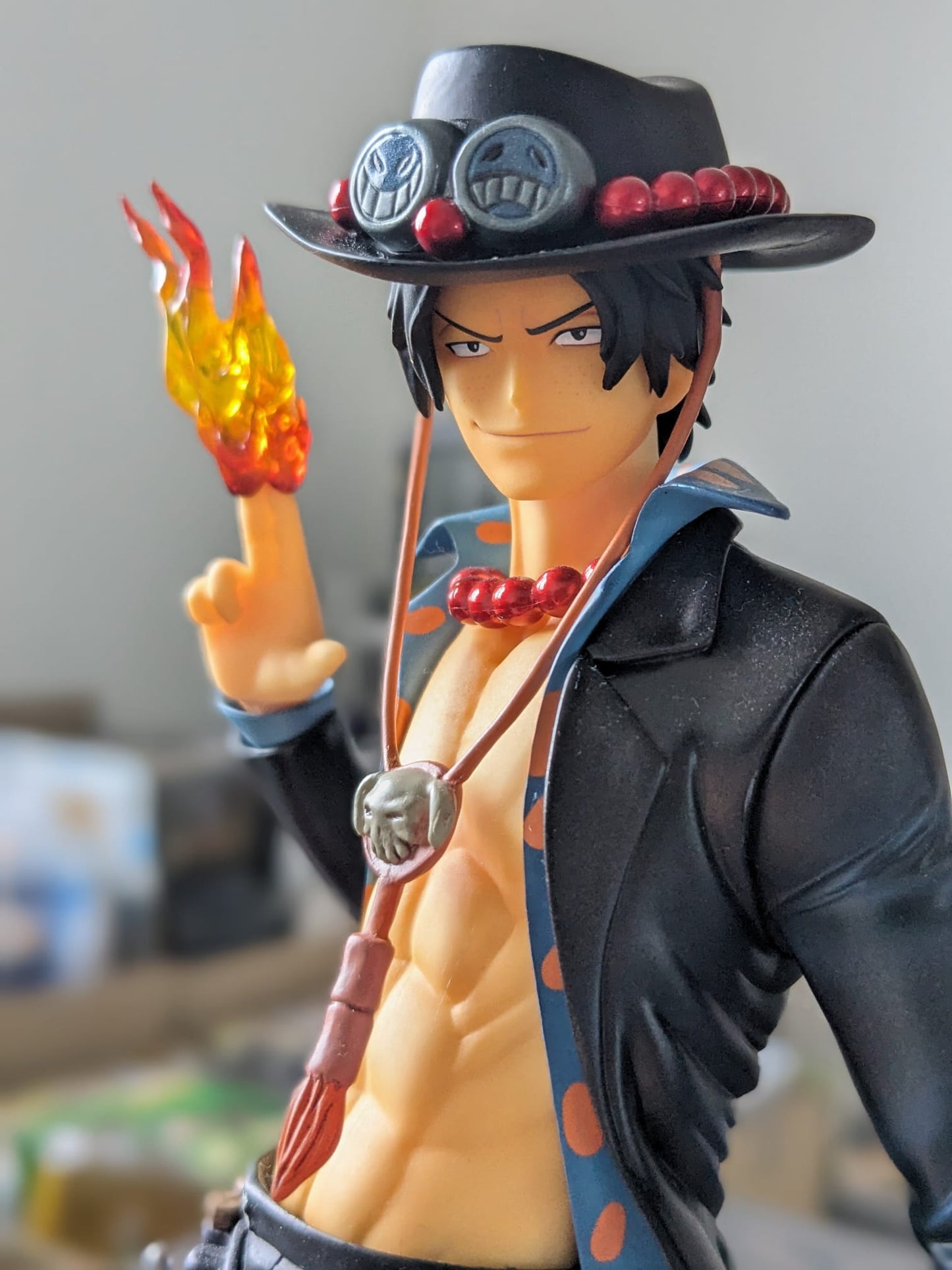 FIGURINE OCCASION ONE PIECE - PORTGAS.D ACE PORTRAIT OF PIRATES STRONG WORLD EDITION - MEGAHOUSE - Flo'Kaze