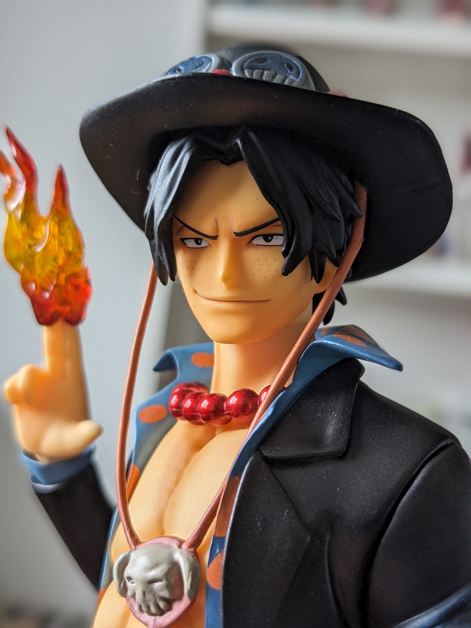 FIGURINE OCCASION ONE PIECE - PORTGAS.D ACE PORTRAIT OF PIRATES STRONG WORLD EDITION - MEGAHOUSE - Flo'Kaze