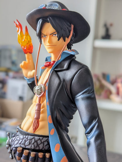 FIGURINE OCCASION ONE PIECE - PORTGAS.D ACE PORTRAIT OF PIRATES STRONG WORLD EDITION - MEGAHOUSE - Flo'Kaze