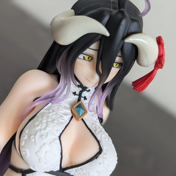 FIGURINE OCCASION OVERLORD - ALBEDO DESKTOP CUTE CHINESE DRESS VER. - TAITO Flo'Kaze