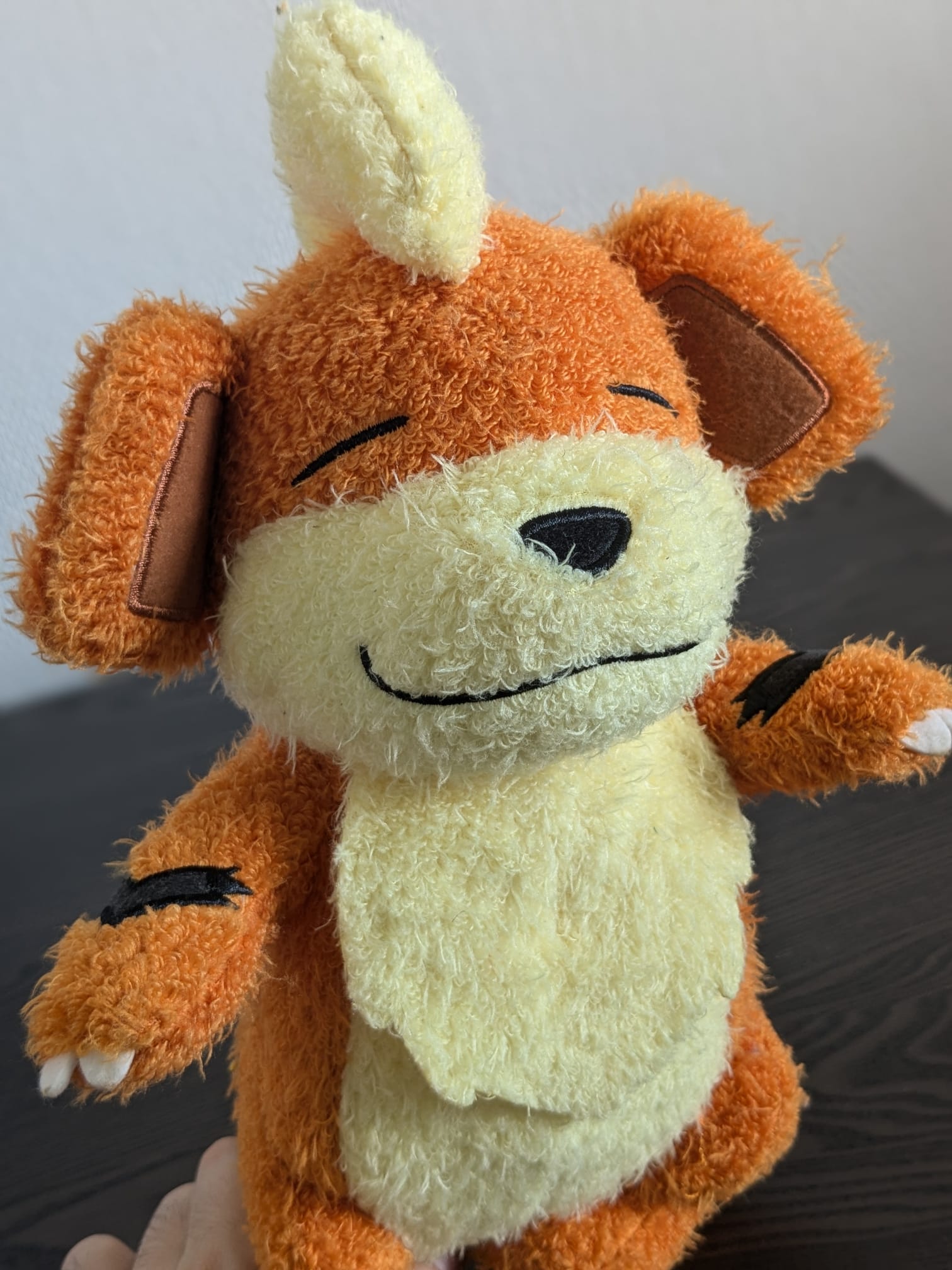 Peluche Pokemon - Caninos Sleeping - Banpresto Flo'Kaze