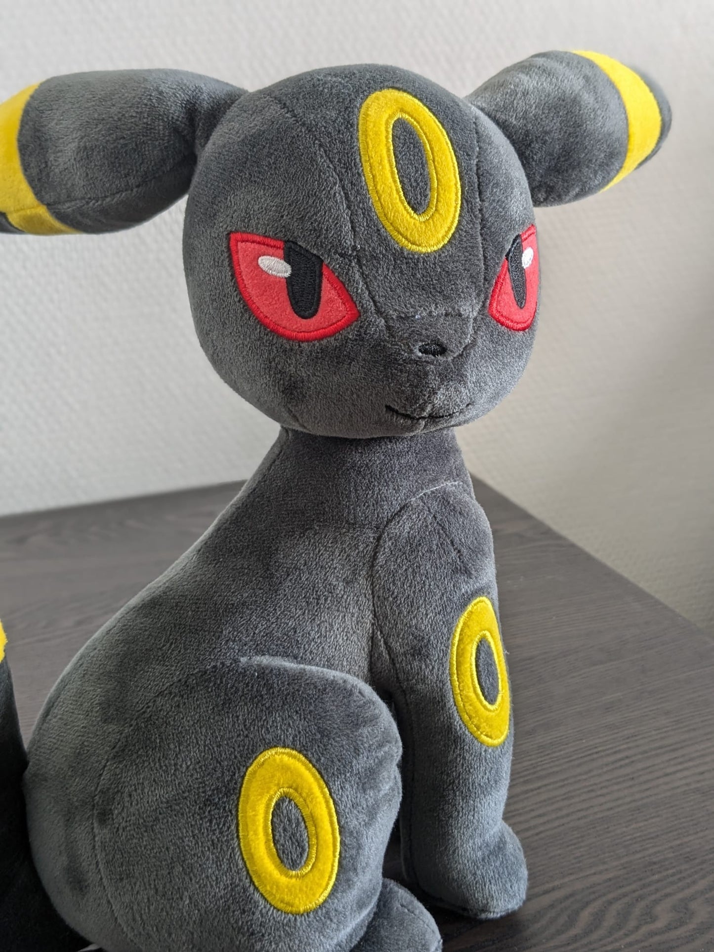 Peluche Pokemon - Noctali (Umbreon) Shippo Mitemite - Banpresto Flo'Kaze