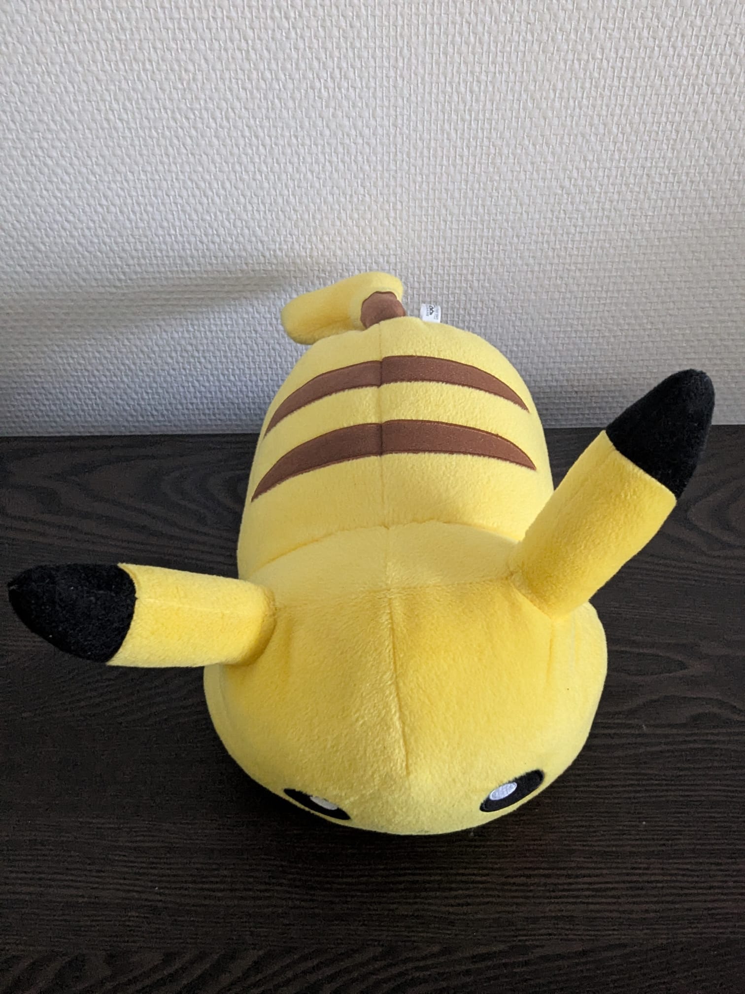 Peluche Pokemon - Pikachu Lying Down - Banpresto Flo'Kaze