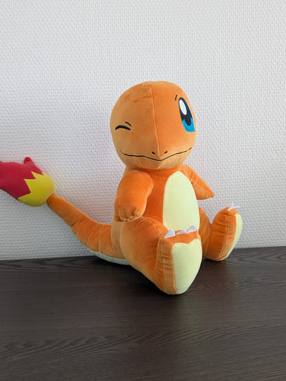 Peluche Pokemon - Salamèche (Charmander) Shippo Mitemite - Banpresto Flo'Kaze